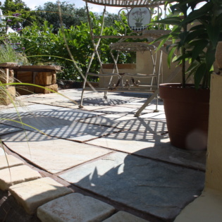 Calico Buff Sandstone Cobbles Luxury Garden Swatch