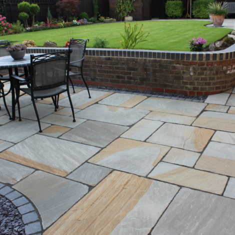 York Stone Sandstone Patio Paving Slabs (Cragstone Old York) - Natural ...